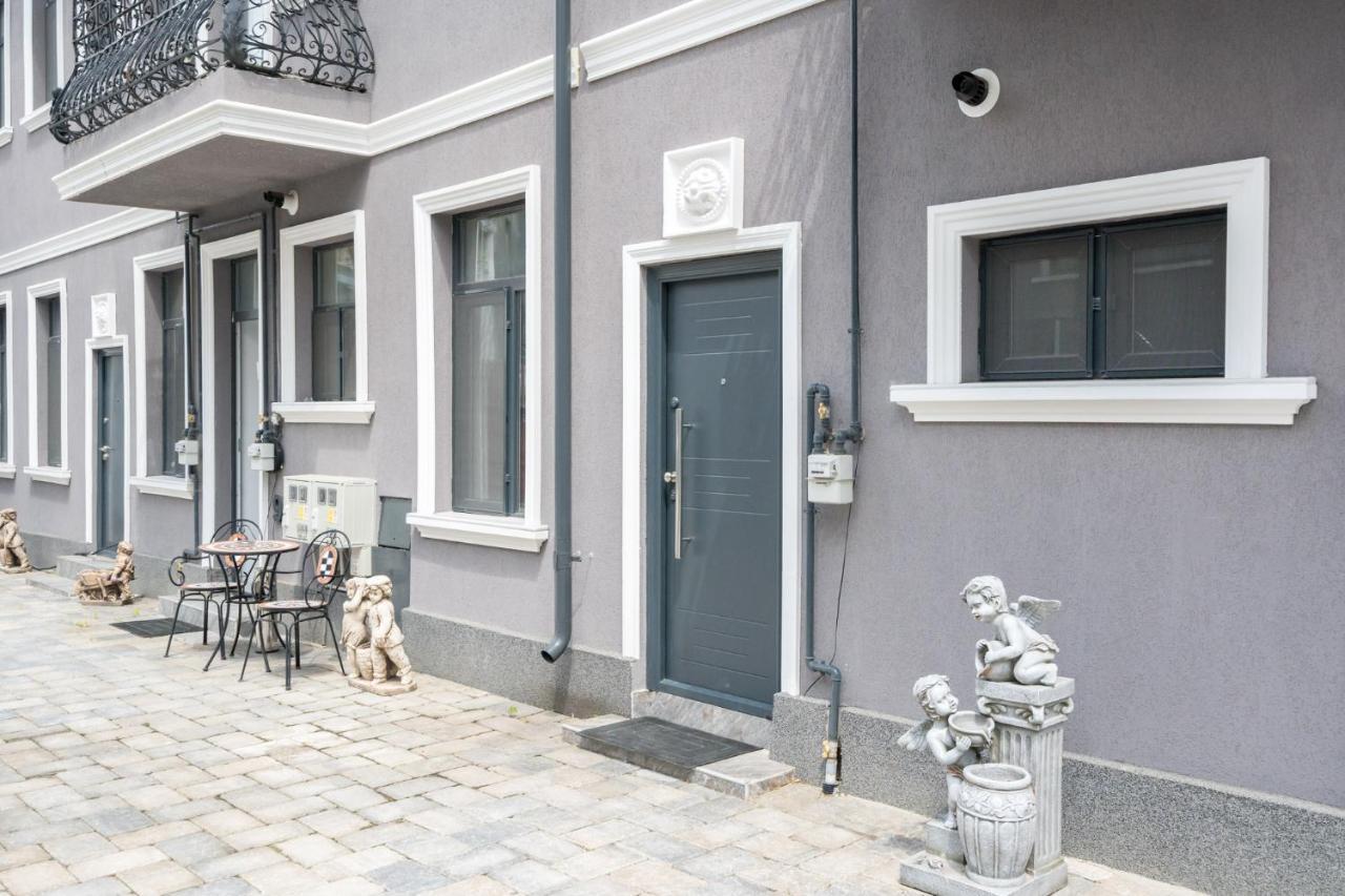 Blue-Line-Apartment-Unirii บูคาเรสต์ ภายนอก รูปภาพ