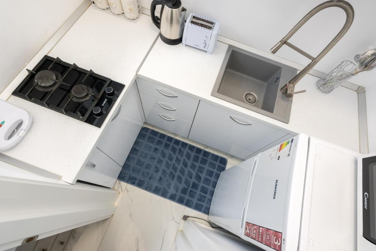 Blue-Line-Apartment-Unirii บูคาเรสต์ ภายนอก รูปภาพ